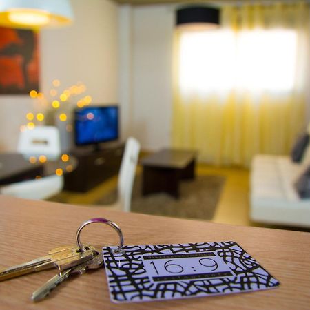 Apartamentos 16:9 Playa Suites Almeria Exterior photo