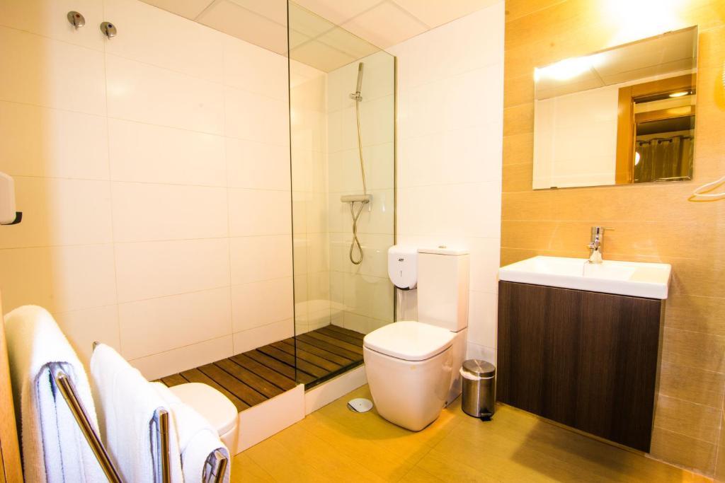 Apartamentos 16:9 Playa Suites Almeria Room photo
